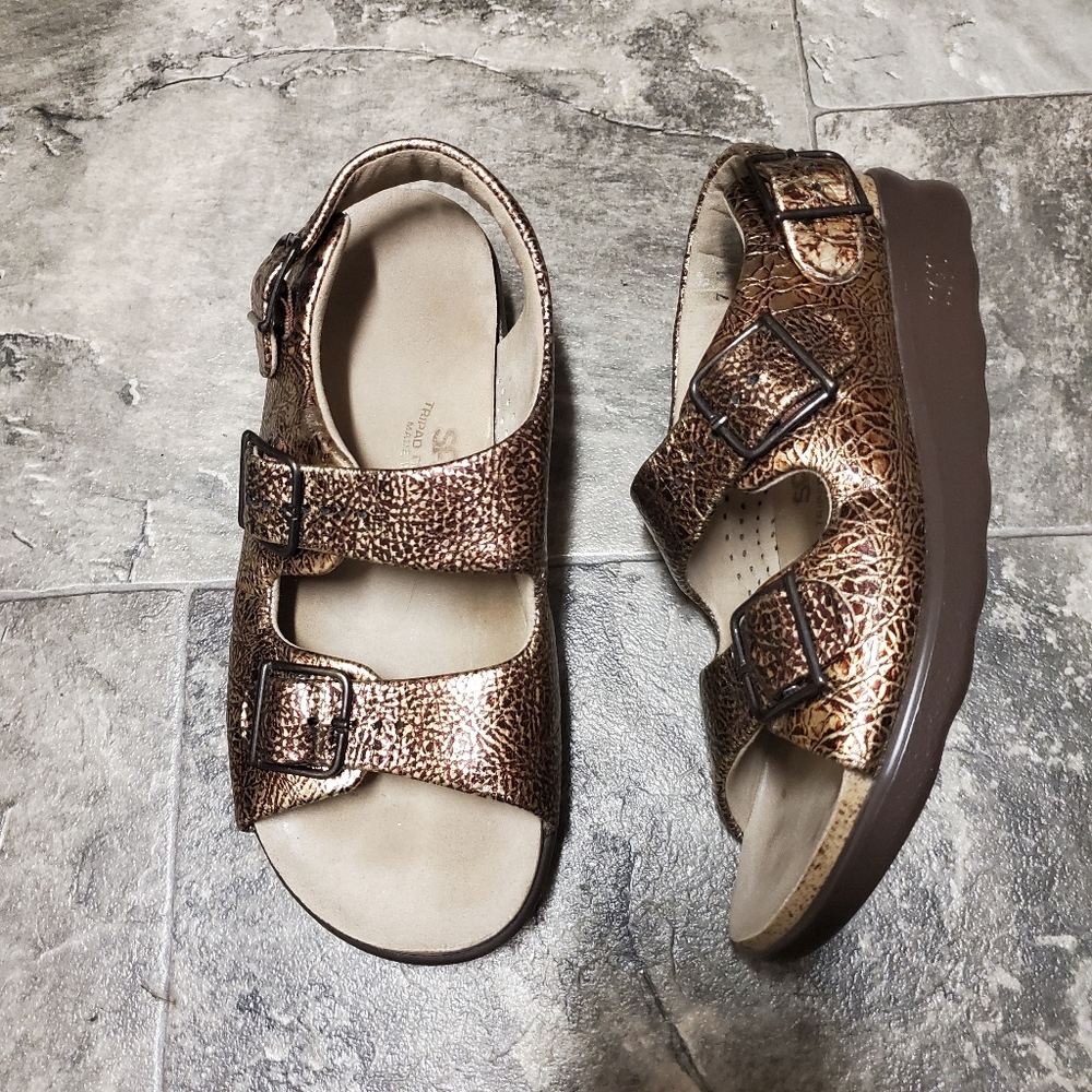 SAS Bravo Fantasia Tripad Comfort Strappy Metallic Gold Brown Leather Sandals 7